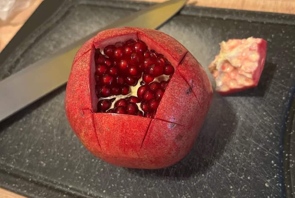 parts of the pomegranates